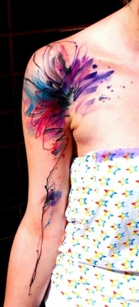 people-with-watercolor-paintings-tattooed- their-bodies